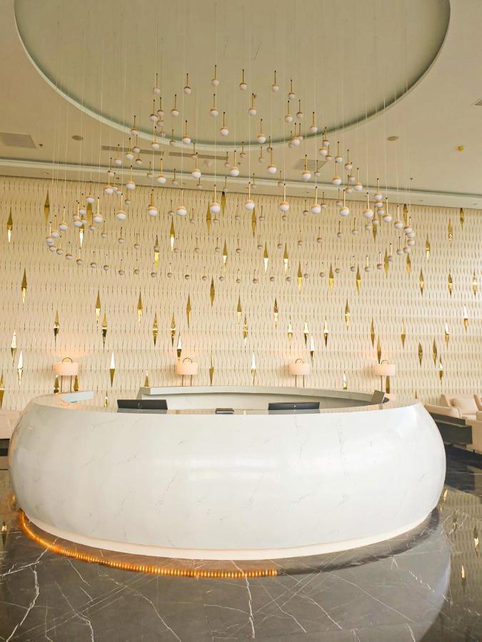 Diamond Stars Ben Tre Hotel Exteriér fotografie The lobby of the hotel