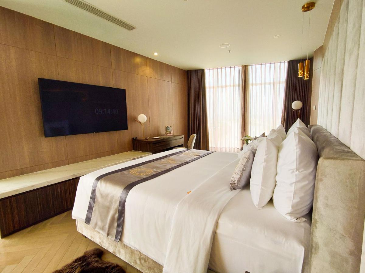 Diamond Stars Ben Tre Hotel Exteriér fotografie A bedroom at the hotel