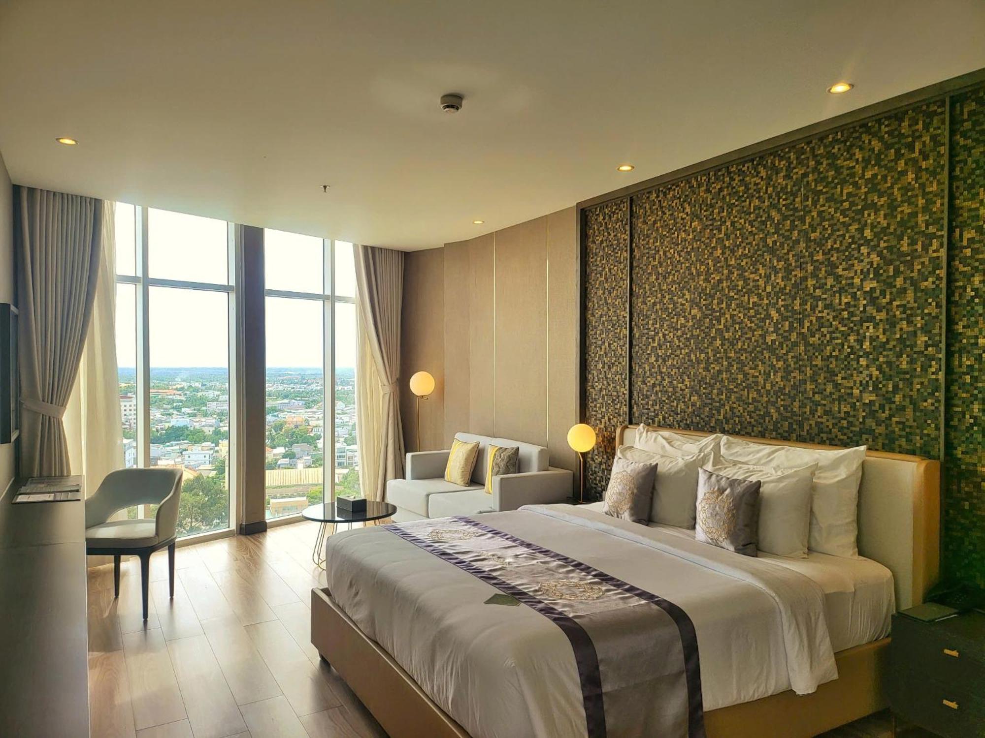 Diamond Stars Ben Tre Hotel Exteriér fotografie Deluxe Suite